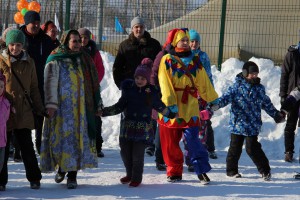 Масленицу встречаем — весну зазываем!