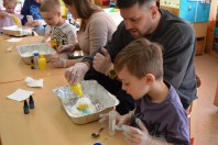 Экспериментируем вместе с родителями: радужное извержение.