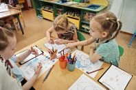 Работа в центрах.