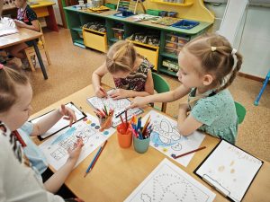 Работа в центрах.